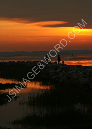 Firelight_Fishermen