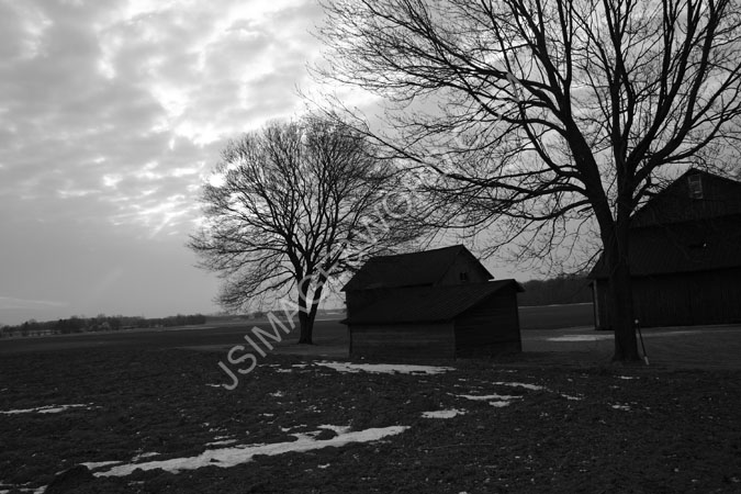 BW_Wnter_Farm_Sky